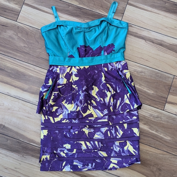 BCBG MaxAzria Party Dress [12] - Picture 2 of 8